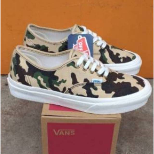 vans authentic army