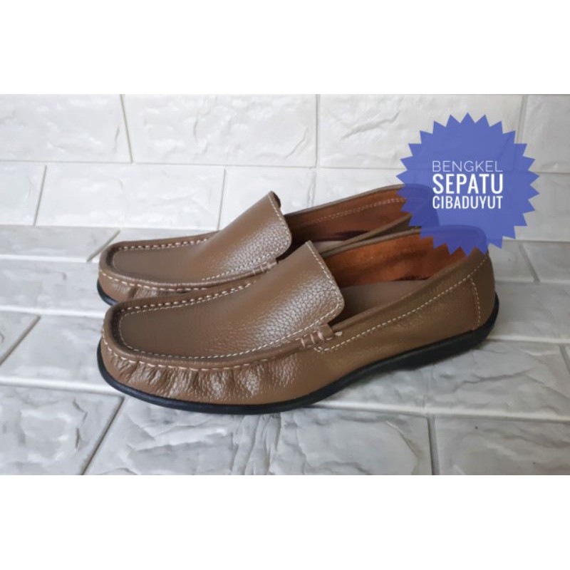 sepatu casual pria termurah