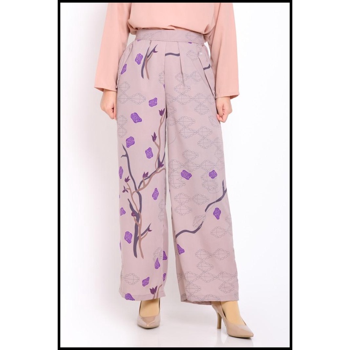Zm Zaskia Mecca - Dyna Dusty Pink Pants - Jelita Indonesia Pulau Muna