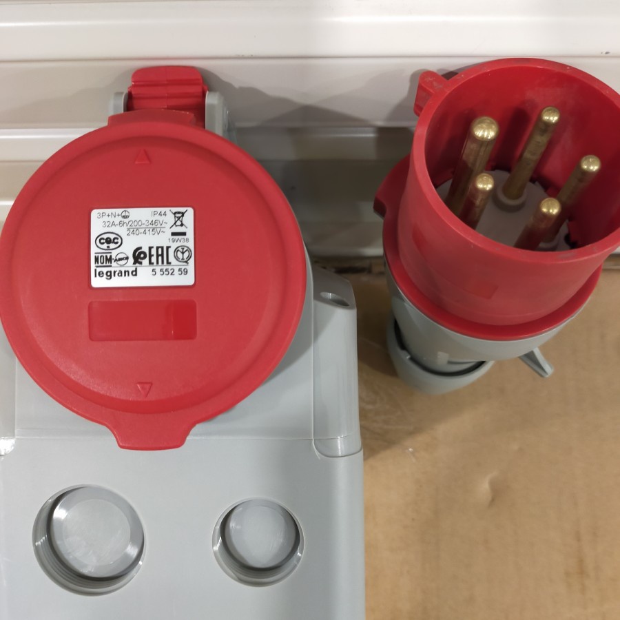 surface mounting legrand 5pin 32a