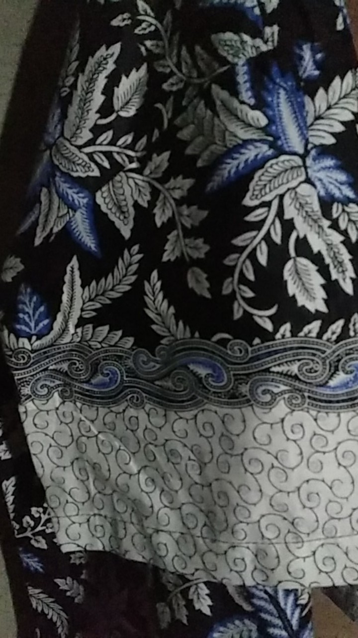 Baju Batik Pria Kemeja Batik Slim Fit Modern Lengan Panjang Corak Motif Unik Luigi Batani - Lb 438