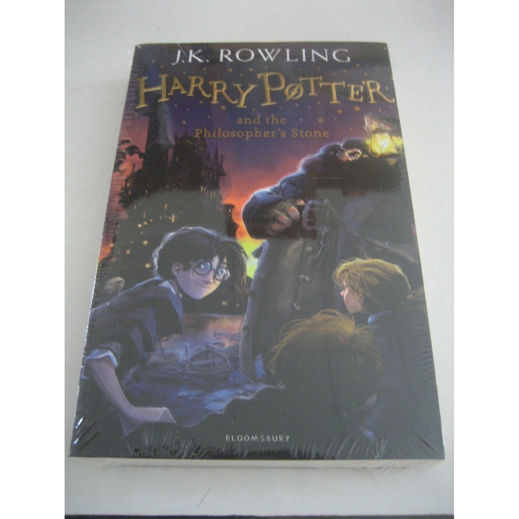 J  K  ROWLING   HARRY POTTER and the Philosopher s Stone terlaris