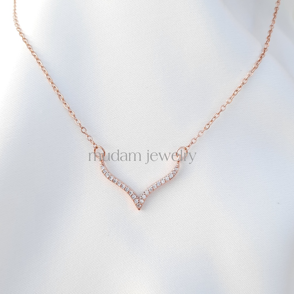 Kalung Model Fuji Dengan Taburan Diamonds Artifisial Tersedia Warna Rose Gold, Gold dan Silver