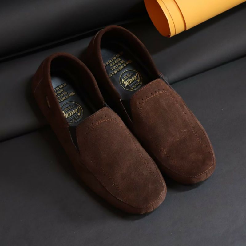 bungkusuku jester - Sepatu Kasual Pria Slip On Casual Kulit Suede Slop Santai Kerja Formal Modern Trendi