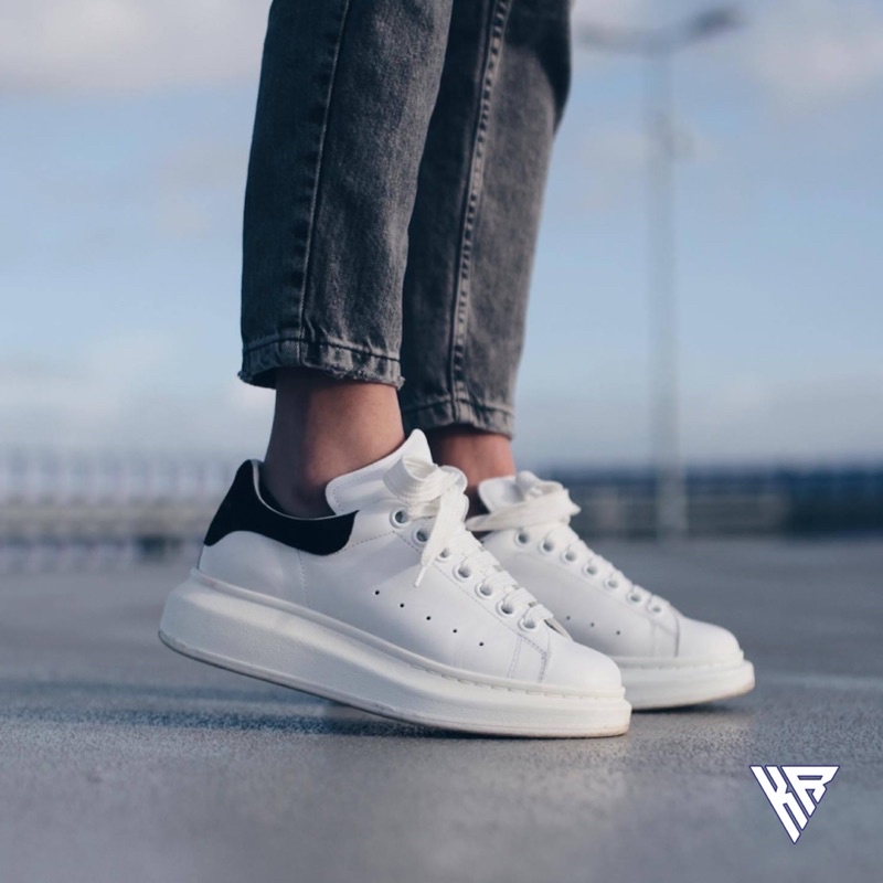 Alexander McQueen Sneakers (Sepatu Casual Santai Cowok Cewek Unisex Couple)