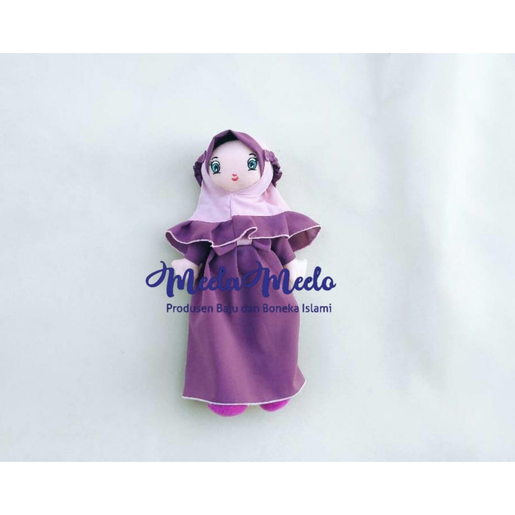 Boneka muslimah boneka mainan boneka edukasi baju dan jilbab bisa di lepas