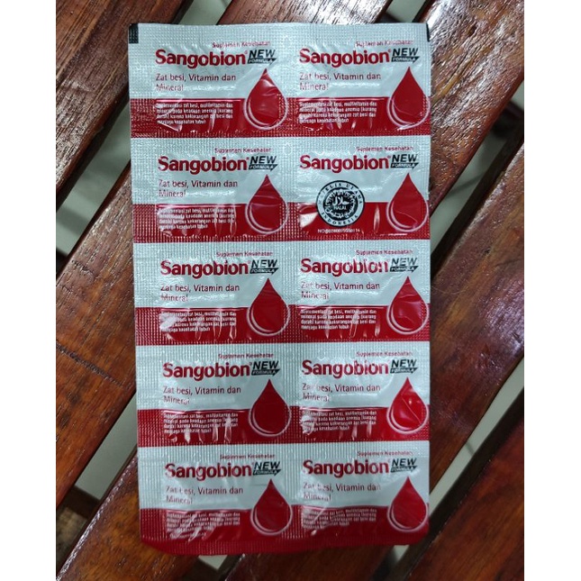 Sangobion Kapsul 10 Kapsul / Penambah Darah / Multivitamin / Mengobati Anemia