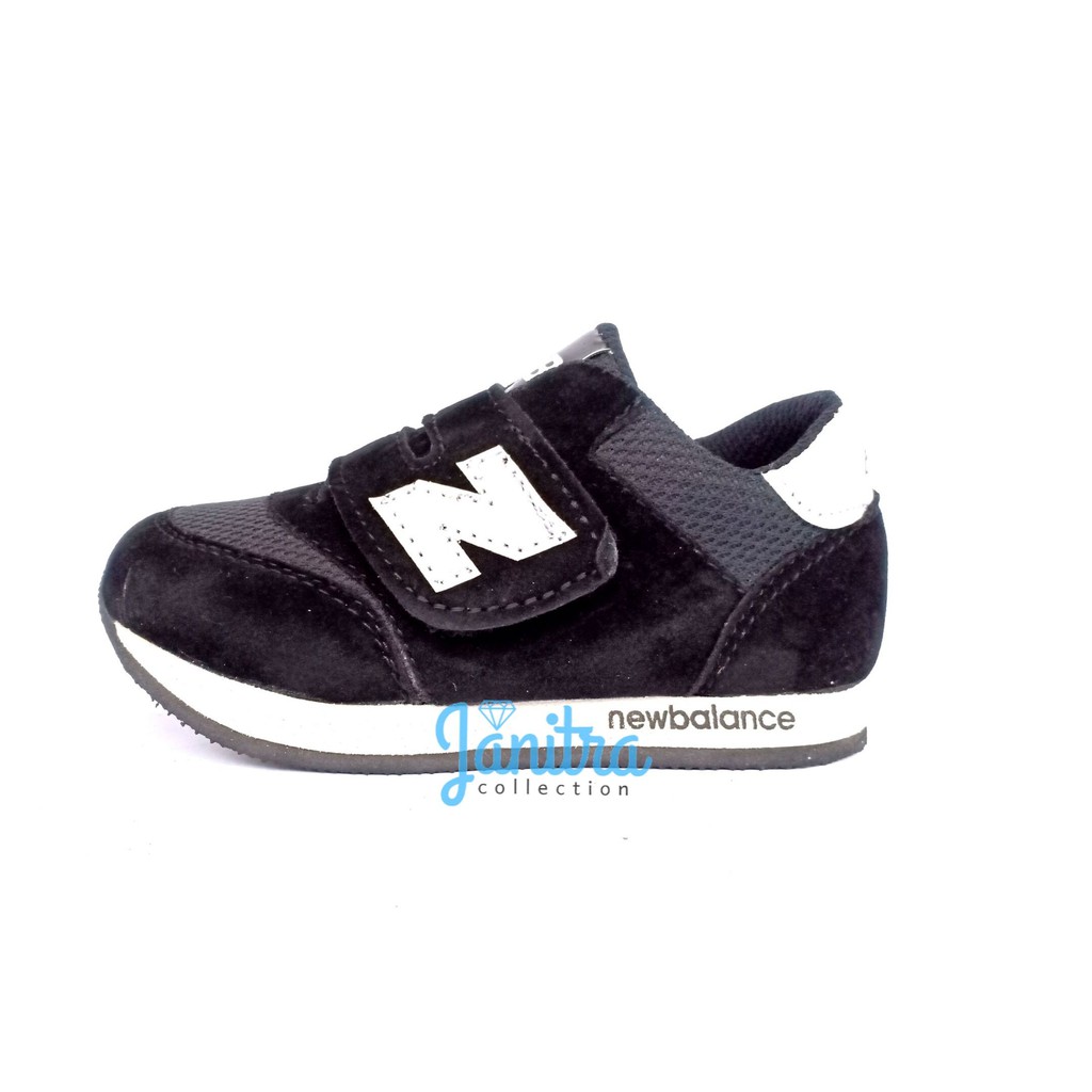 janitra  sepatu N  velcro anak sepatu balita sepatu sekolah velcro sneakers anak