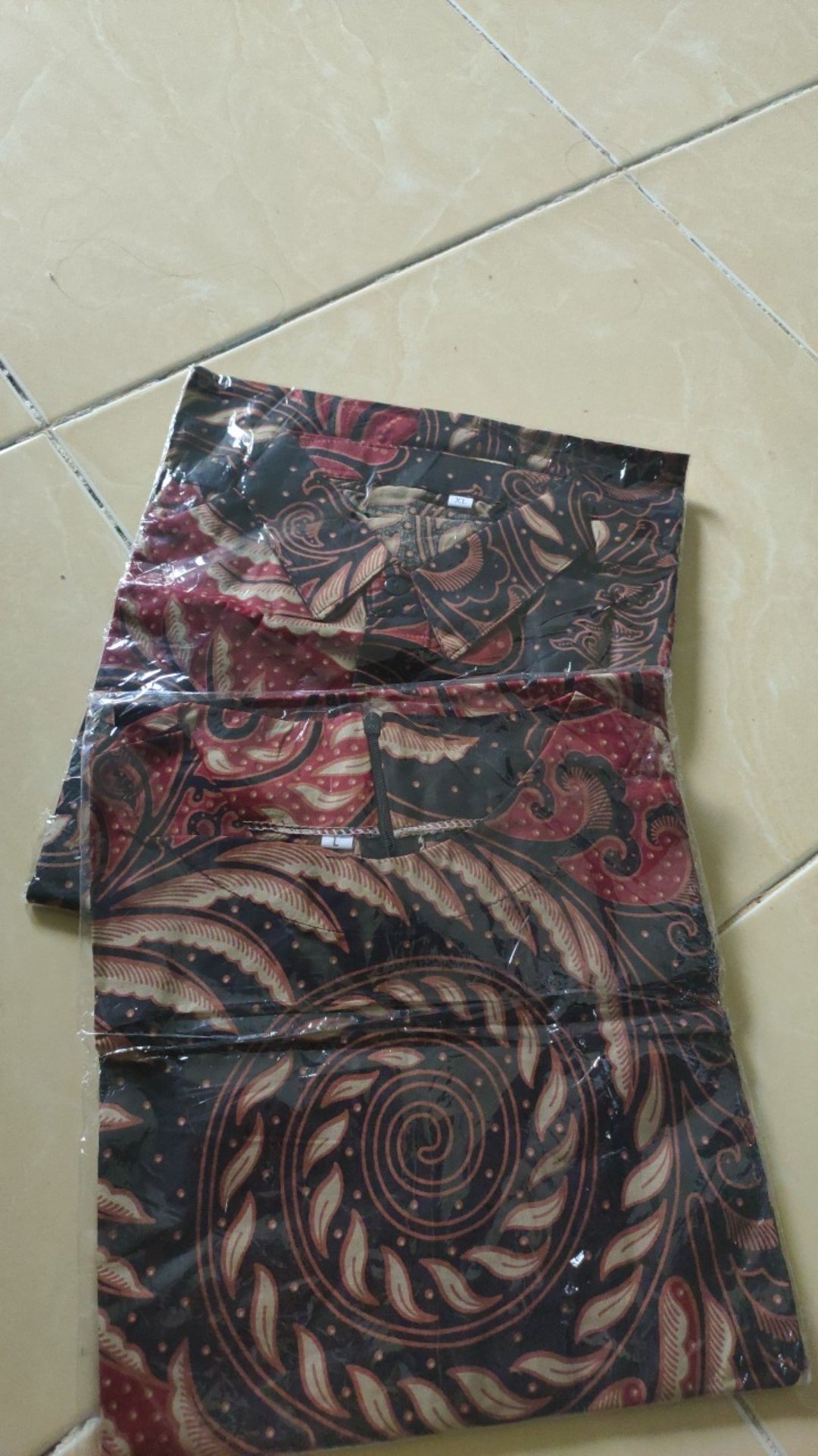 Couple Batik