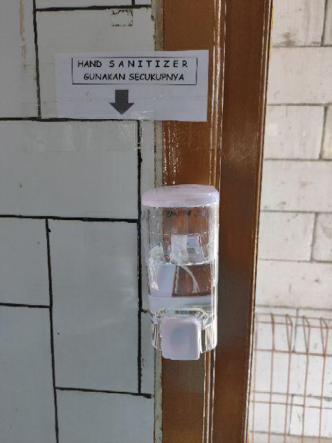 Tempat Dispenser Sabun Shampoo Cair Tembok / Pencet Silfra