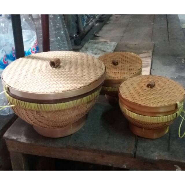 

Bakul Nasi anyaman