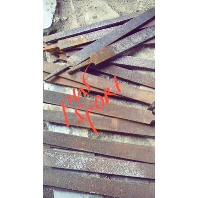 BESI KIKIR BEKAS UNTUK PEMATAHAN PENCAK SILAT KARATE