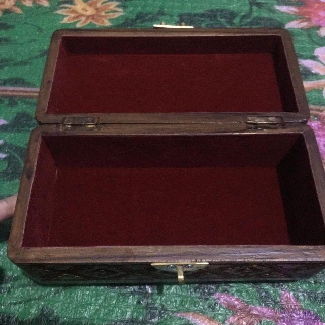 Kotak Perhiasan Kayu Ukir