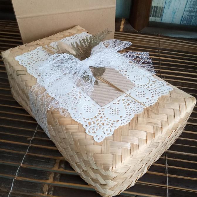 

[COD] GIFT BOX KOTAK KADO KOTAK HADIAH BOX HAMPERS ANYAMAN BAMBU-SIZE L [COD]