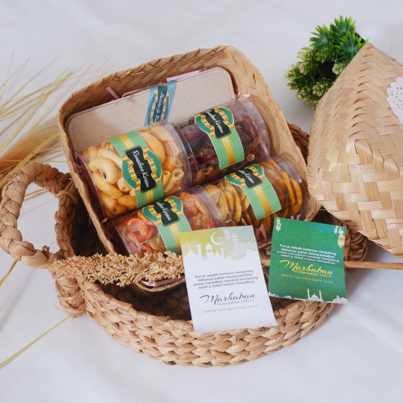 

Hampers parcel snack kado ulang tahun wedding graduation anniversary