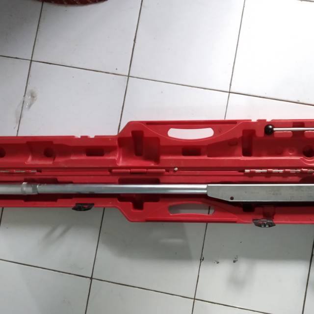 Kunci Moment Britool HVT 7200