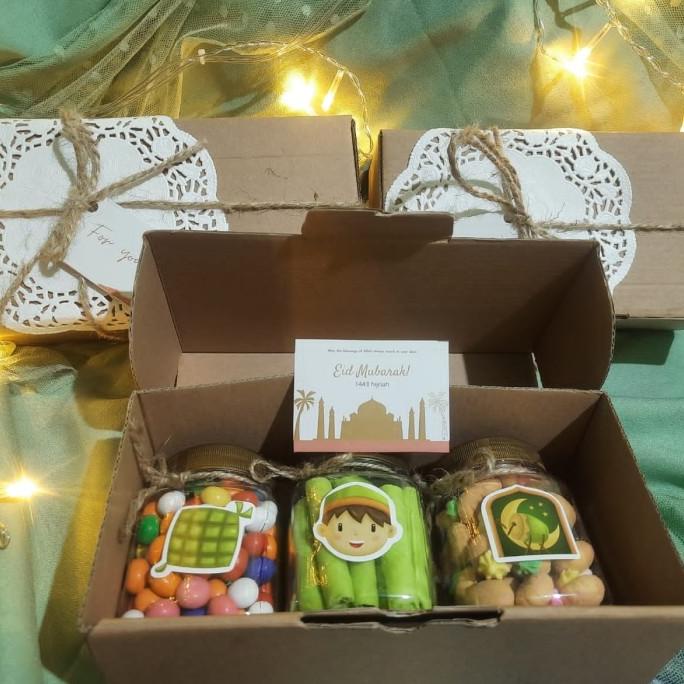 

HAMPERS IDUL FITRI KADO TEMAN HADIAH ORG TUA OLEH OLEH HAMPERS KELUARG