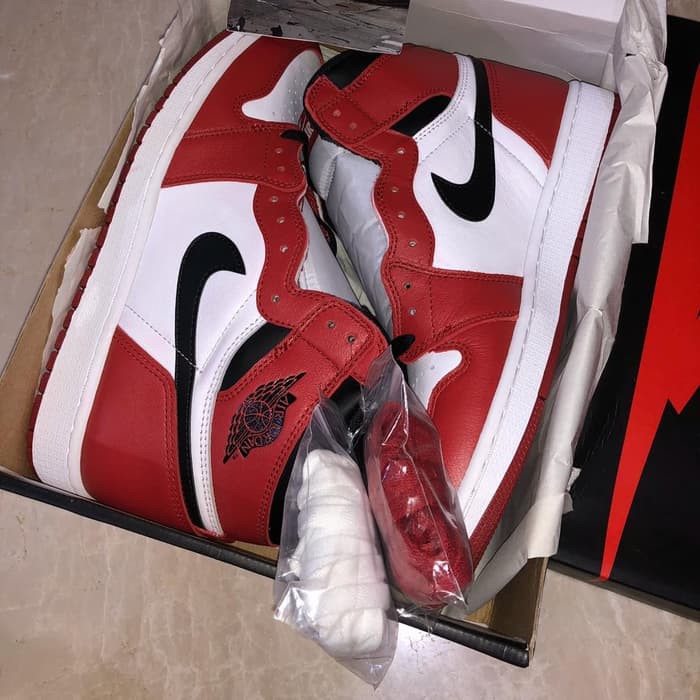 Jordan 1 Chicago 2015