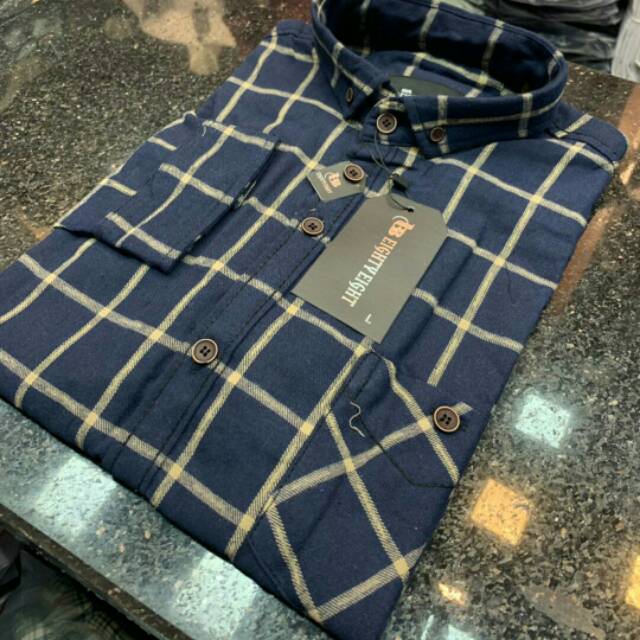 Kemeja Flannel Eighty eight