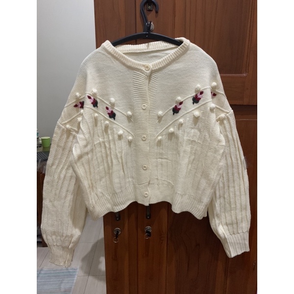 Cardigan Bordir Lengan Balon Pompom Crop Oversize Oversized Rajut Knit Premium Pastel Soft Mizu Thri