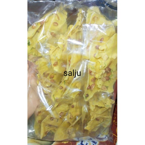 

Salju ~ Peyek kacang isi 12