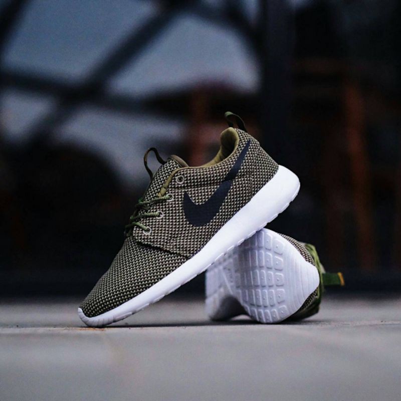 NIKE ROSHERUN SEPATU NIKE SEPATU PRIA SEPATU SNEAKERS SEPATU COWOK SEPATU ANAK LAKI LAKI