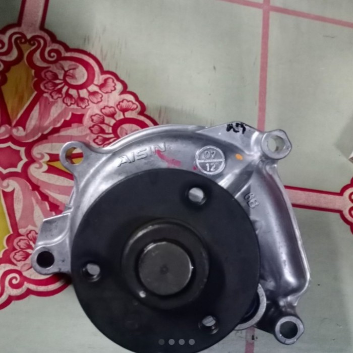 Water pump Toyota Avanza vvti aisin