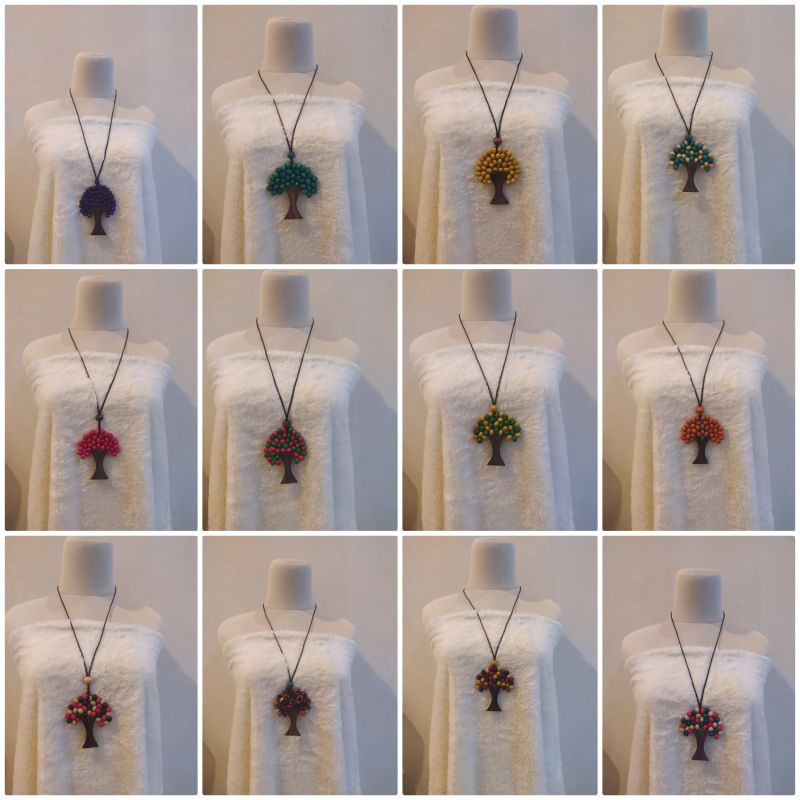 kalung etnik kayu
