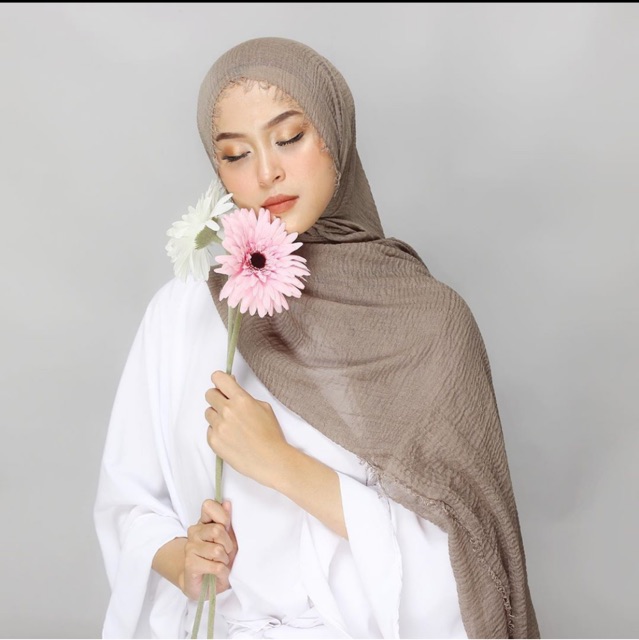 𝐁𝐘 𝐀𝐃𝐈𝐍𝐃𝐀 PASHMINA CRINKLE CRIMP COTTON SHAWL HIJAB PASMINA CRINKLE RAWIS  KUSUT Factory Outlet FAME ladyfame