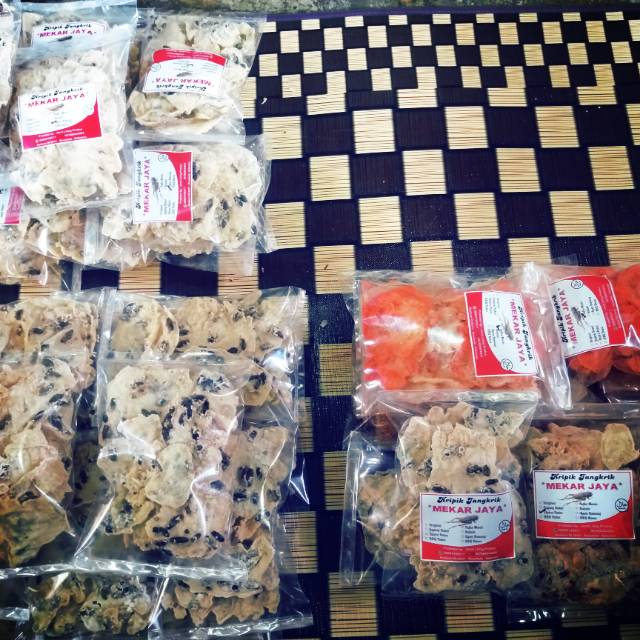 

PEYEK JANGKRIK/KRIPIK JANGKRIK - Makanan_Khas_Nusantara #Mekar Jaya》