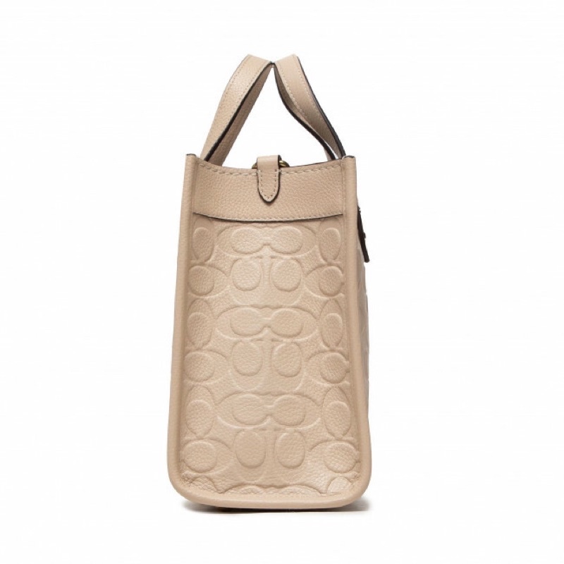 Coach Field Tote 22 In Signature Leather White (C4829)