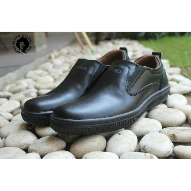 Sepatu Blackmaster Albino Slop KulitAsli/casualleopard slop kulit /Termurah