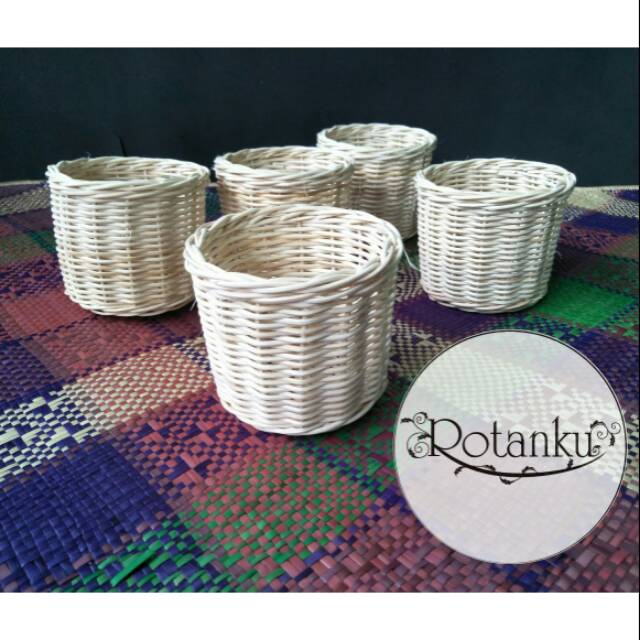 Keranjang rotan bentuk pot tempat bunga souvenir hamper 