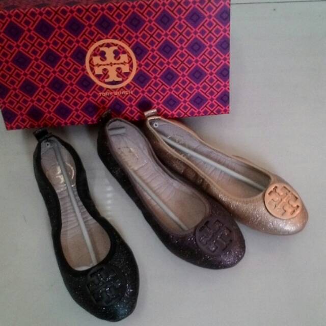 Sepatu flat Tory Burch