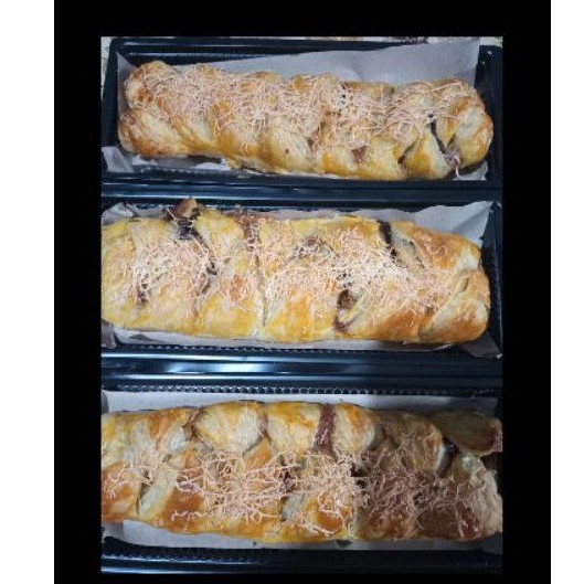 

STRUDEL PISANG COKLAT TERMURAH TERENAK HOME MADE