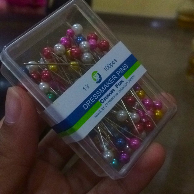 

Dressmaker pins