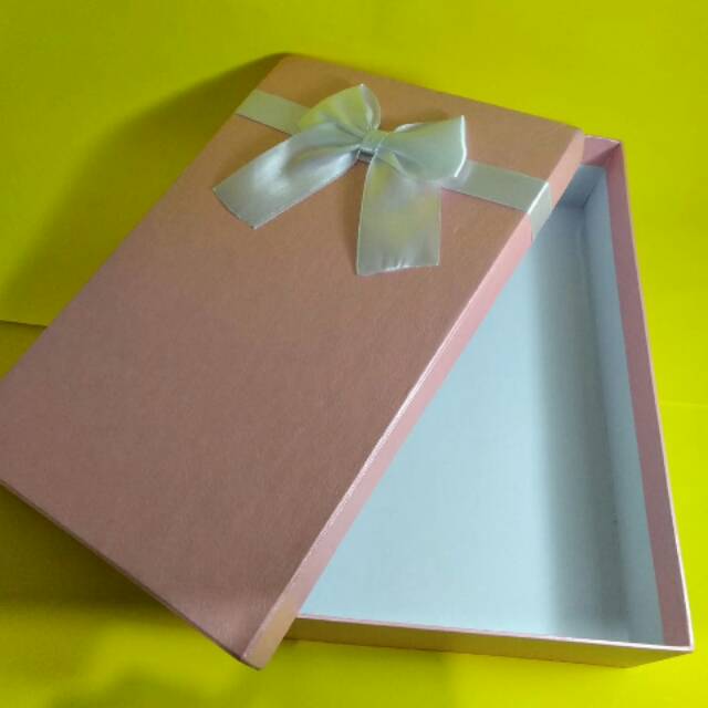 

KOTAK/BOX KADO/BOX HADIA/GIFT BOX/KOTAK KUE/KOTAK PERHIASAN