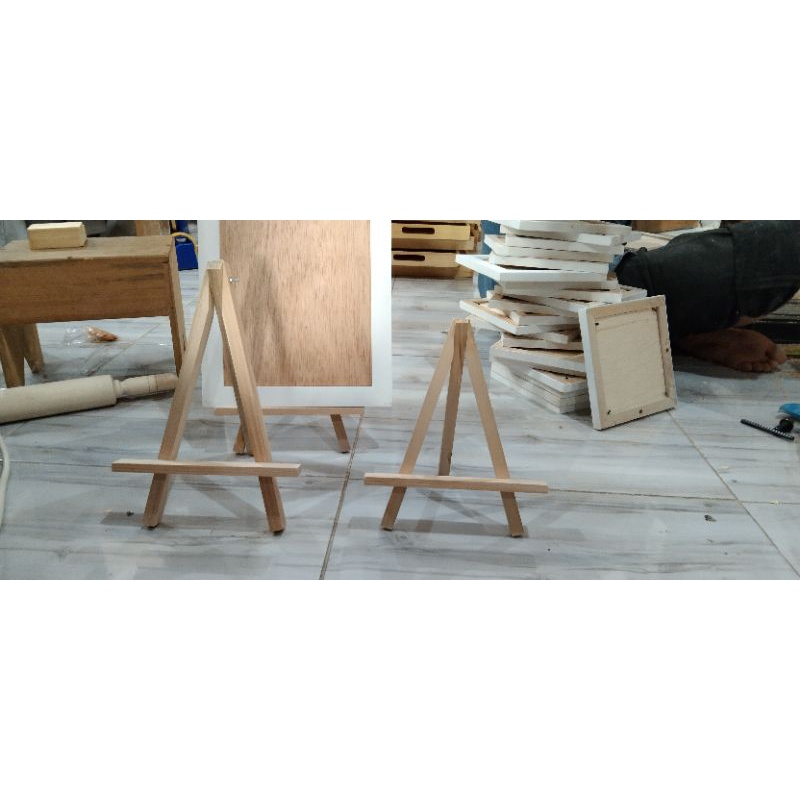 Stand Kayu Tripod / Standing Pigura/ Standing Frame Kayu /Jagrak Pigura