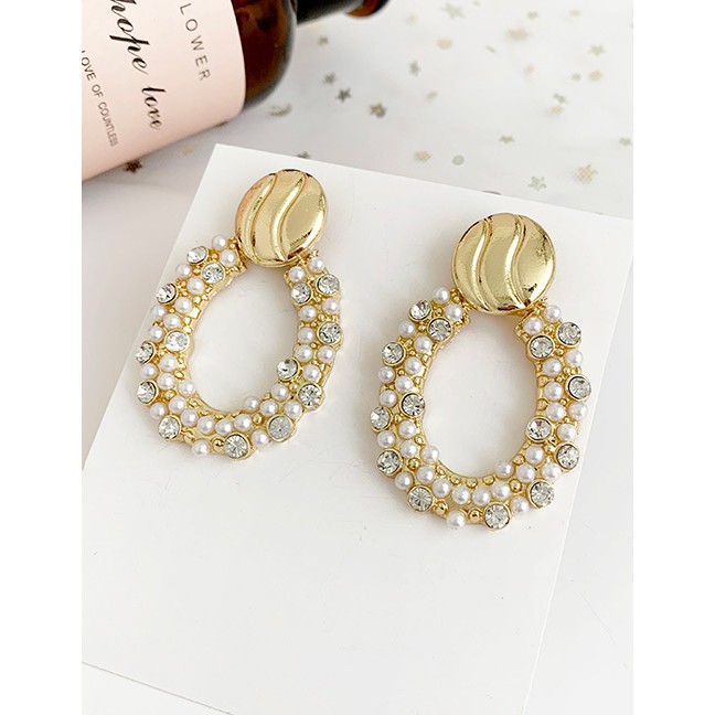 LRC Anting Tusuk Fashion Gold Alloy Pearl Studded Oval Stud Earrings D52818