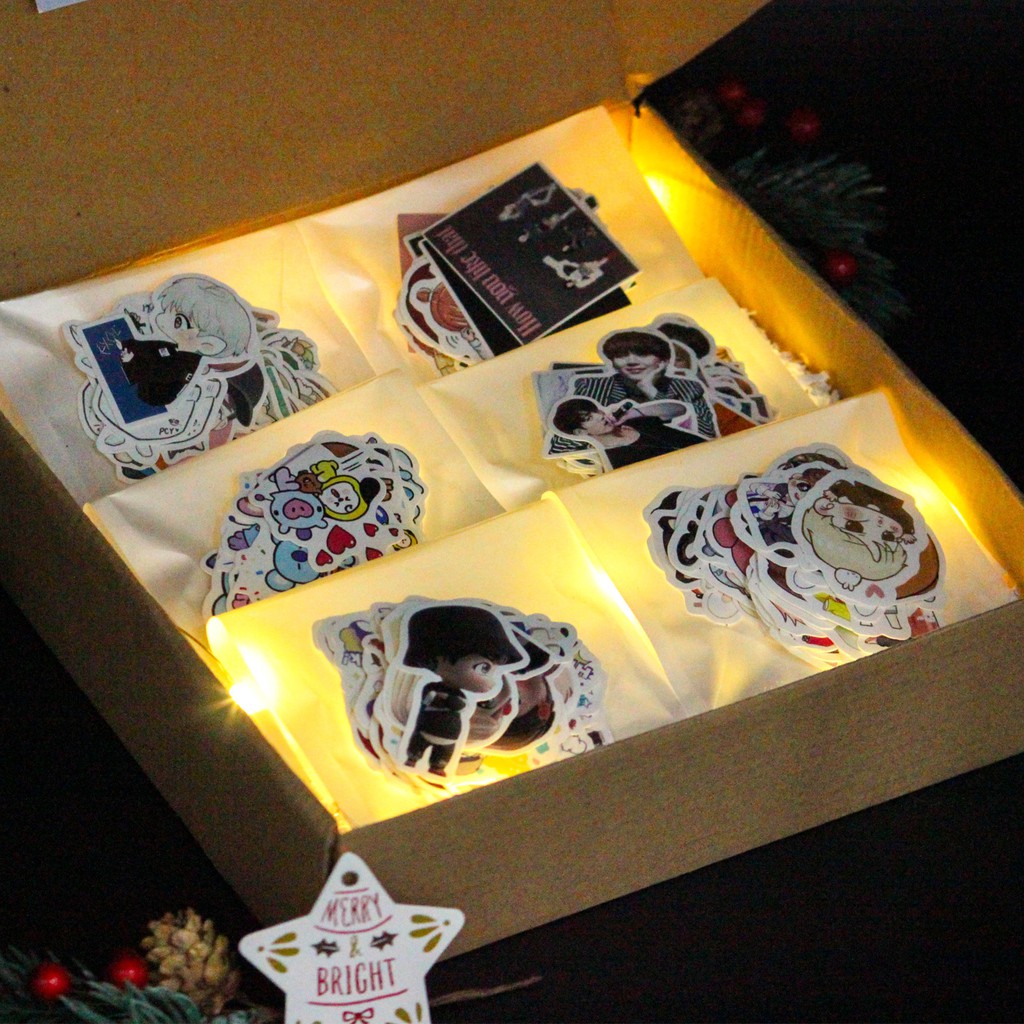 

(240 Pcs/480 Pcs) STICKER GIFT BOX HADIAH ULANG TAHUN/NATAL/PROMOSI + BOX, KARTU UCAPAN, LAMPU