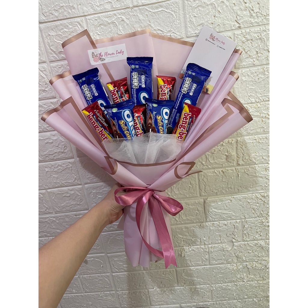 

Snack Bouquet/buket cemilan . Kado wisuda/ ultah/ anniv / Valday