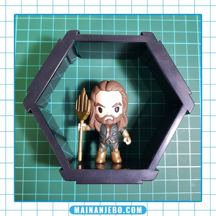 Hexagon Justice League XXI - Aquaman Figure