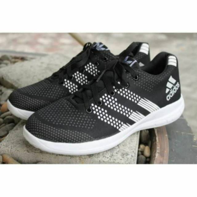 Sepatu adidas pria / Sepatu sport pria / Sepatu sport cowok / Sepatu adidas / Sepatu Olahraga
