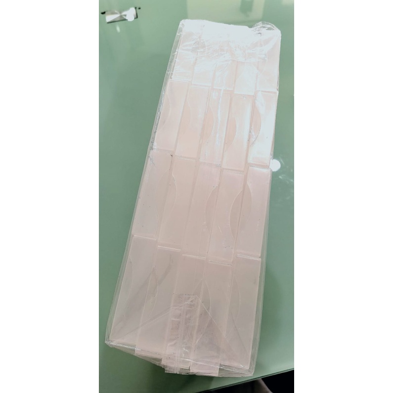 

GROSIR 100PCS KOTAK KARTU NAMA PLASTIK / BOX KARTU NAMA PLASTIK