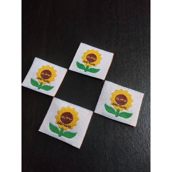 Cetak Label baju merek hijab jilbab kerudung kaos custom bahan woven damask bordir murah premium uku