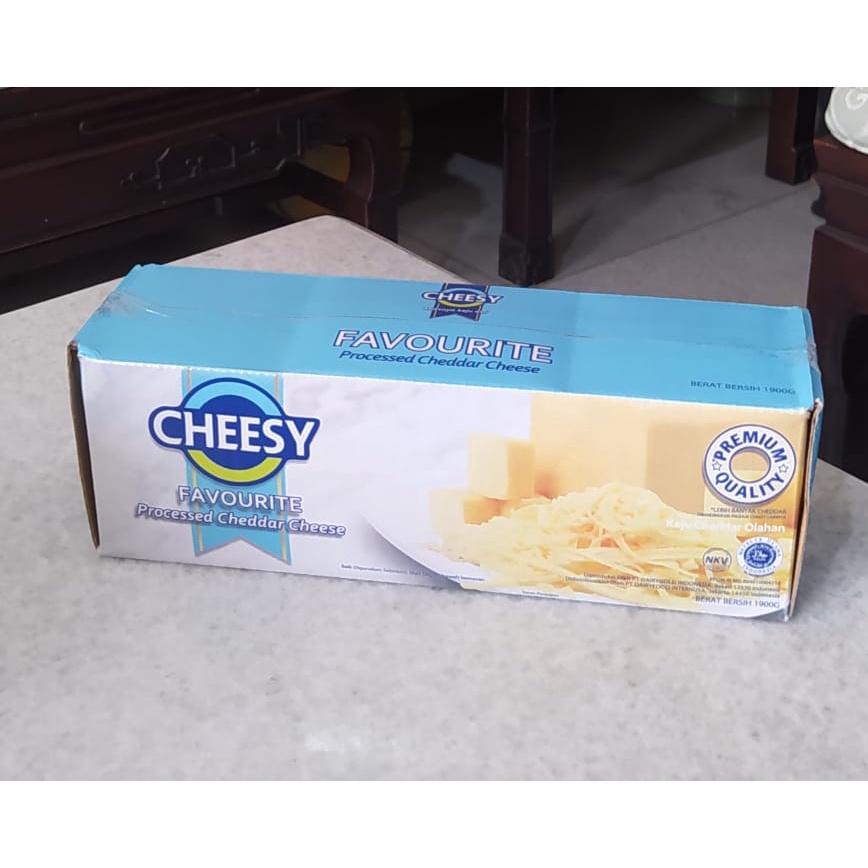 

Cheesy Favourite 1.9 KG Keju Cheddar / Keju Parut