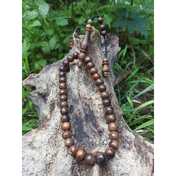 Tasbih gaharu isi 33 butir tasbih asli gaharu 100%