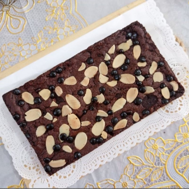 

Brownies panggang choco almond
