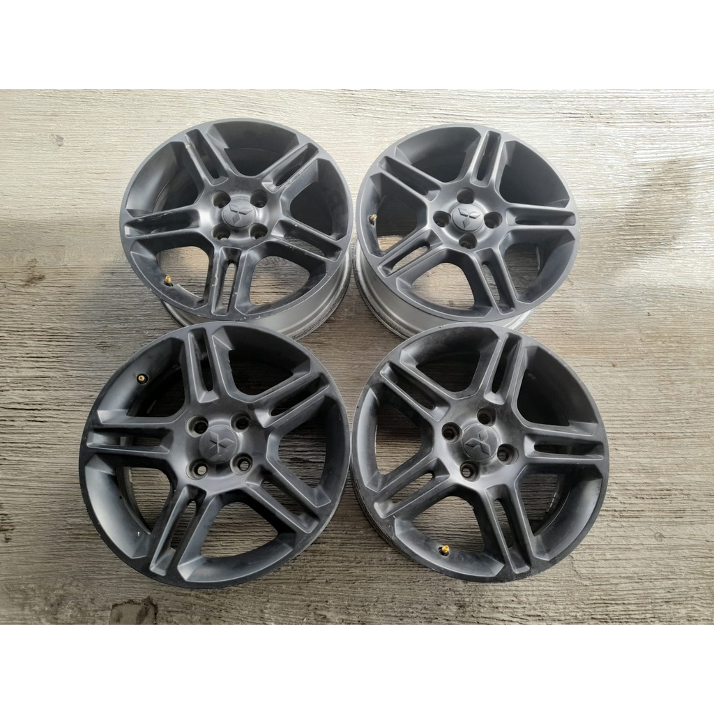 Velg Bekas Ring 16 Ori Fiesta Pcd 4x100 Black
