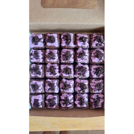 

FUDGY BROWNIES